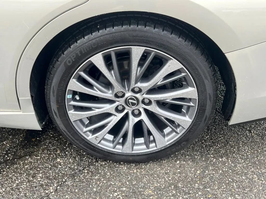 Used 2020 Lexus ES 350 w/ Premium Package FWD image 40