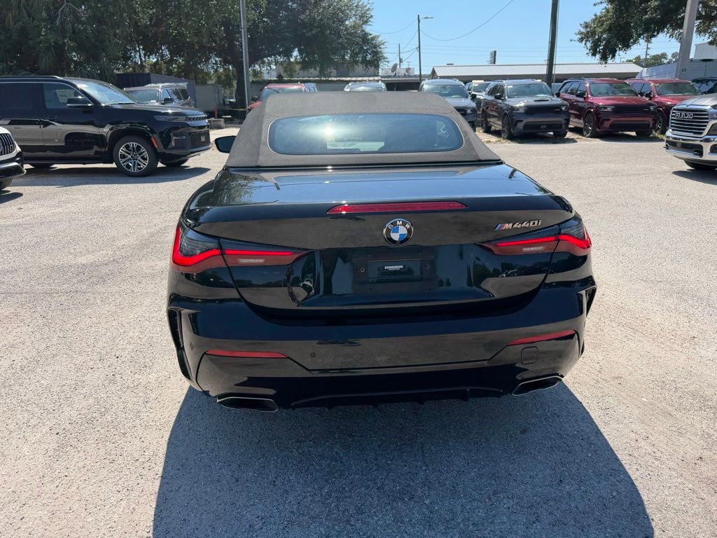 Used 2023 BMW M440i Convertible w/ Premium Package RWD image 5