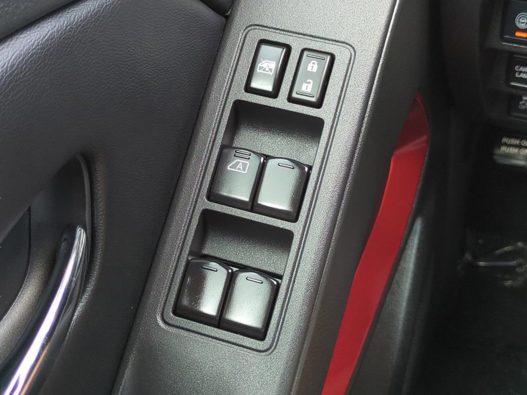 Certified 2025 Nissan Frontier PRO-4X w/ Tow Package image 10