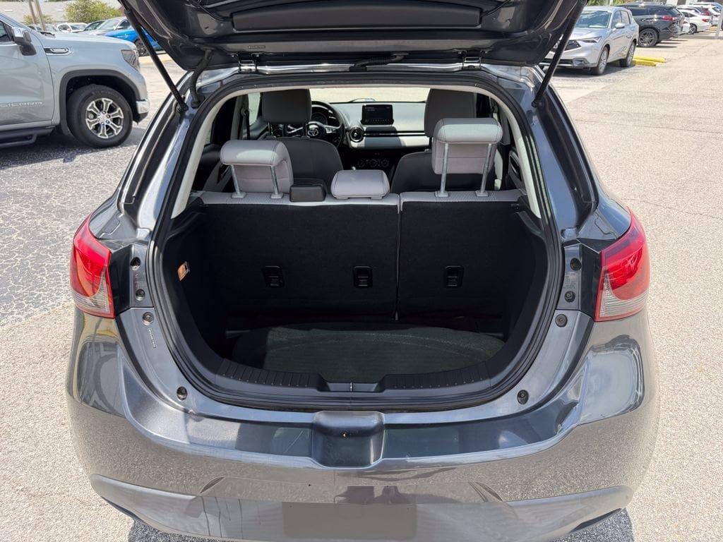 Used 2020 Toyota Yaris LE FWD image 13