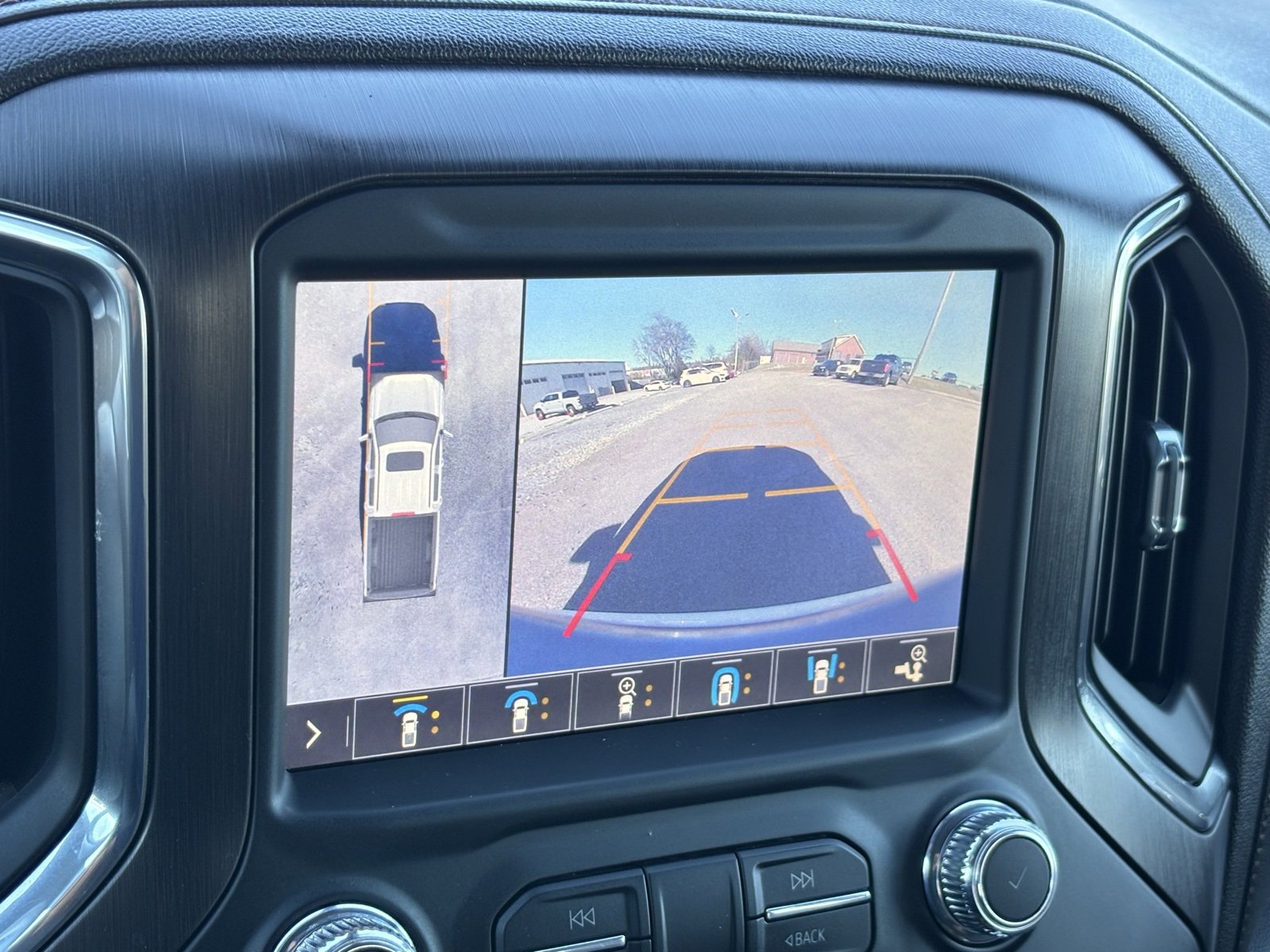 Used 2019 GMC Sierra 1500 AT4 w/ AT4 Premium Package image 10