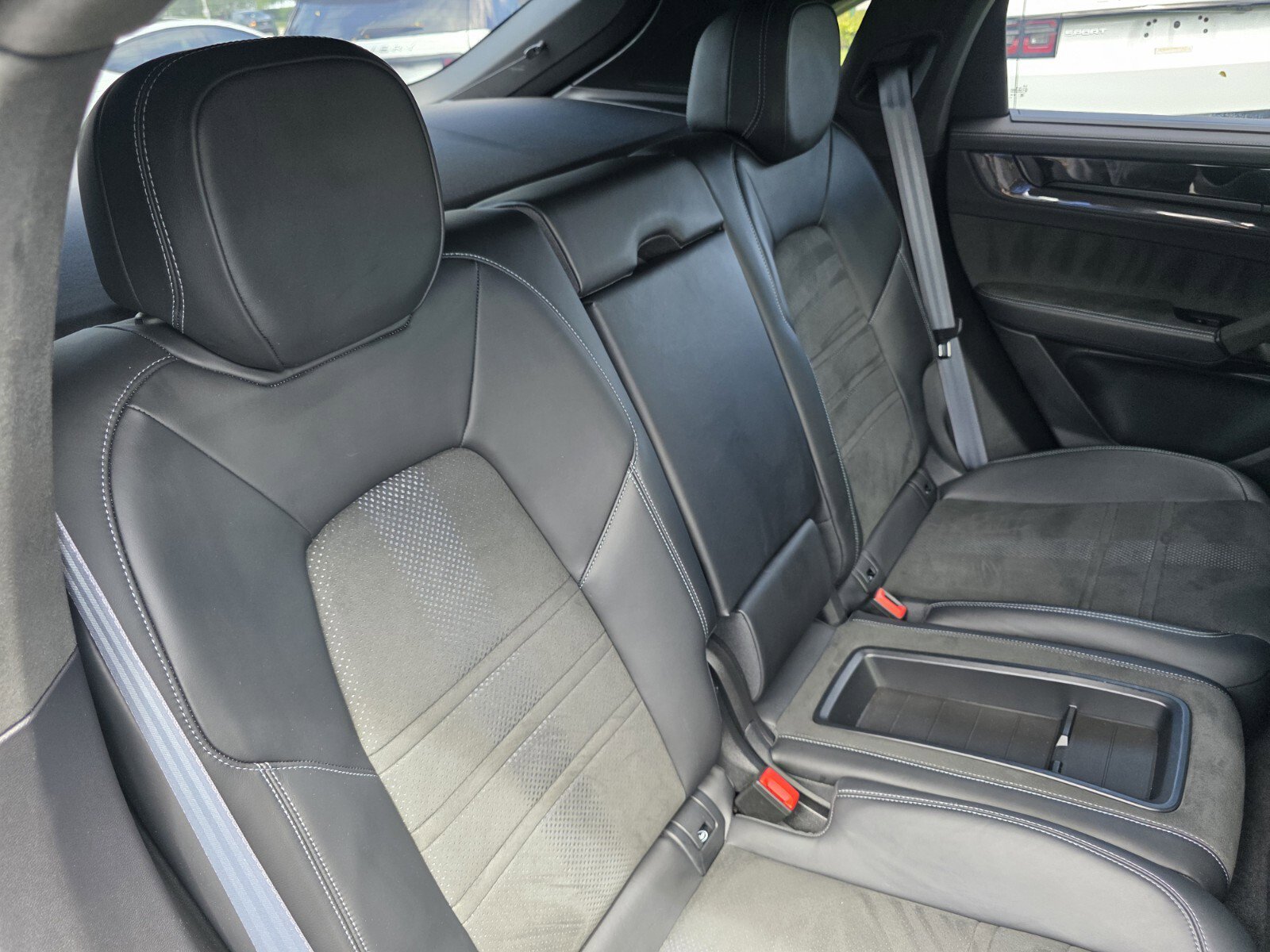 Used 2024 Porsche Cayenne Turbo GT image 26