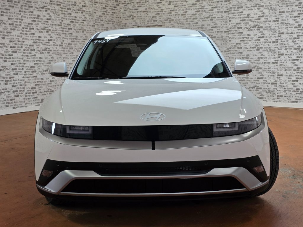 New 2026 Hyundai Ioniq 5 SE image 2