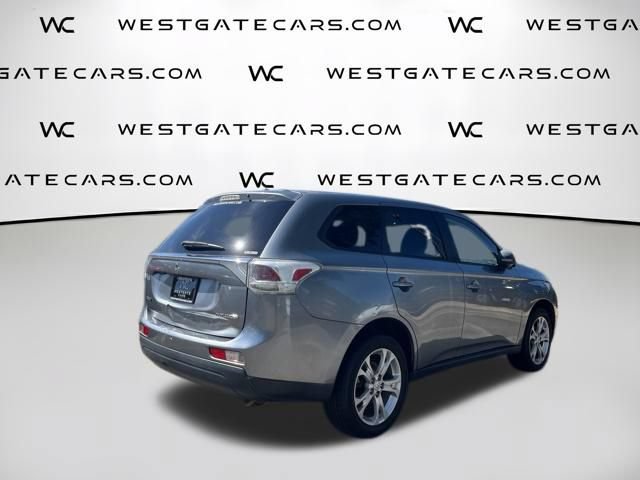 Used 2014 Mitsubishi Outlander SE AWD/4WD image 7