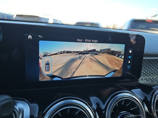 Certified 2025 Mercedes-Benz GLB 250 4MATIC image 28