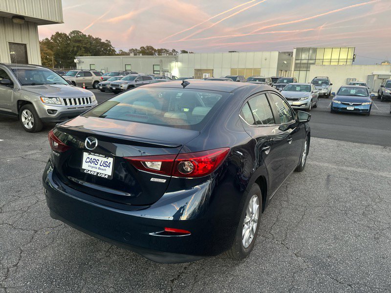 Used 2016 MAZDA MAZDA3 i Touring w/ Popular Equipment Package image 8