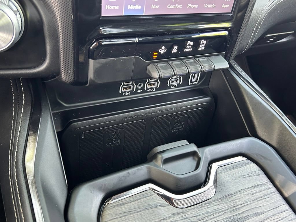 Used 2025 RAM 1500 Limited AWD/4WD image 28