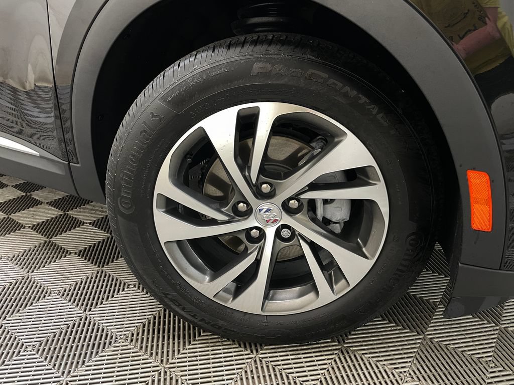 Used 2023 Buick Envision Essence AWD/4WD image 50