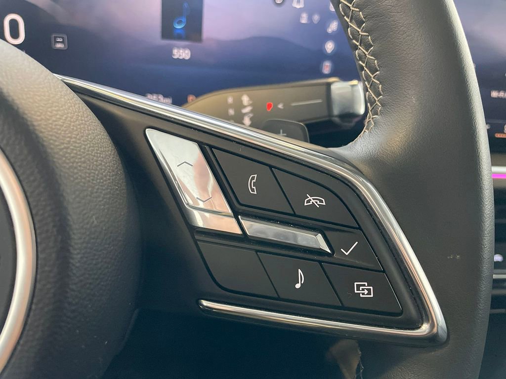 Used 2025 Buick Envision Preferred image 29