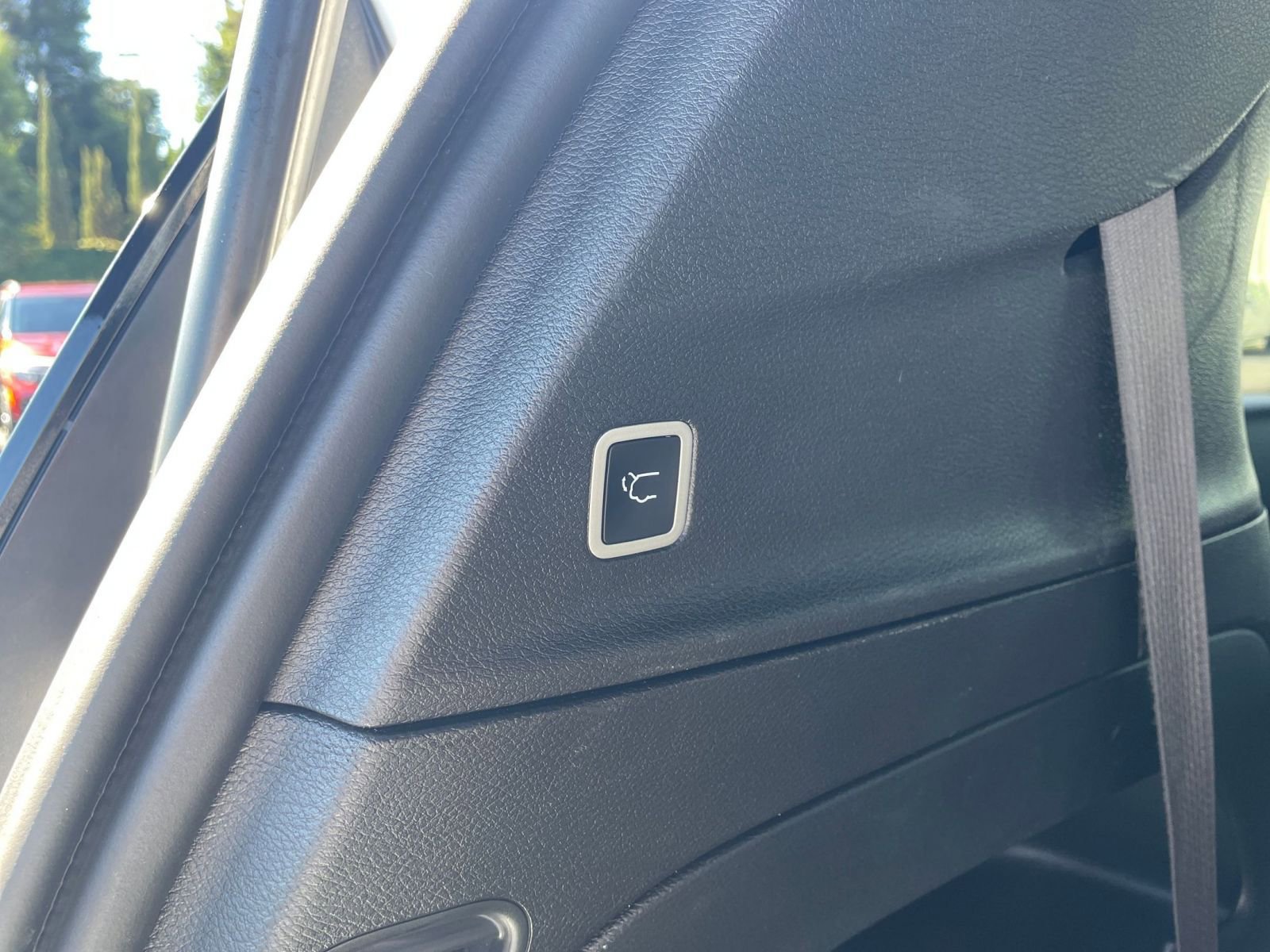 Used 2025 Chrysler Pacifica Select image 20