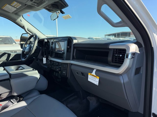 New 2026 Ford F550 4x4 SuperCab Super Duty image 32
