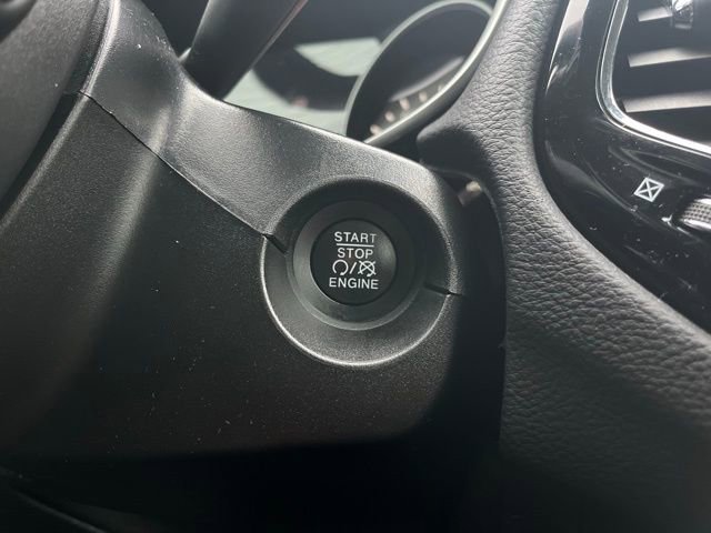 Used 2018 Jeep Compass Limited w/ Navigation Group image 17