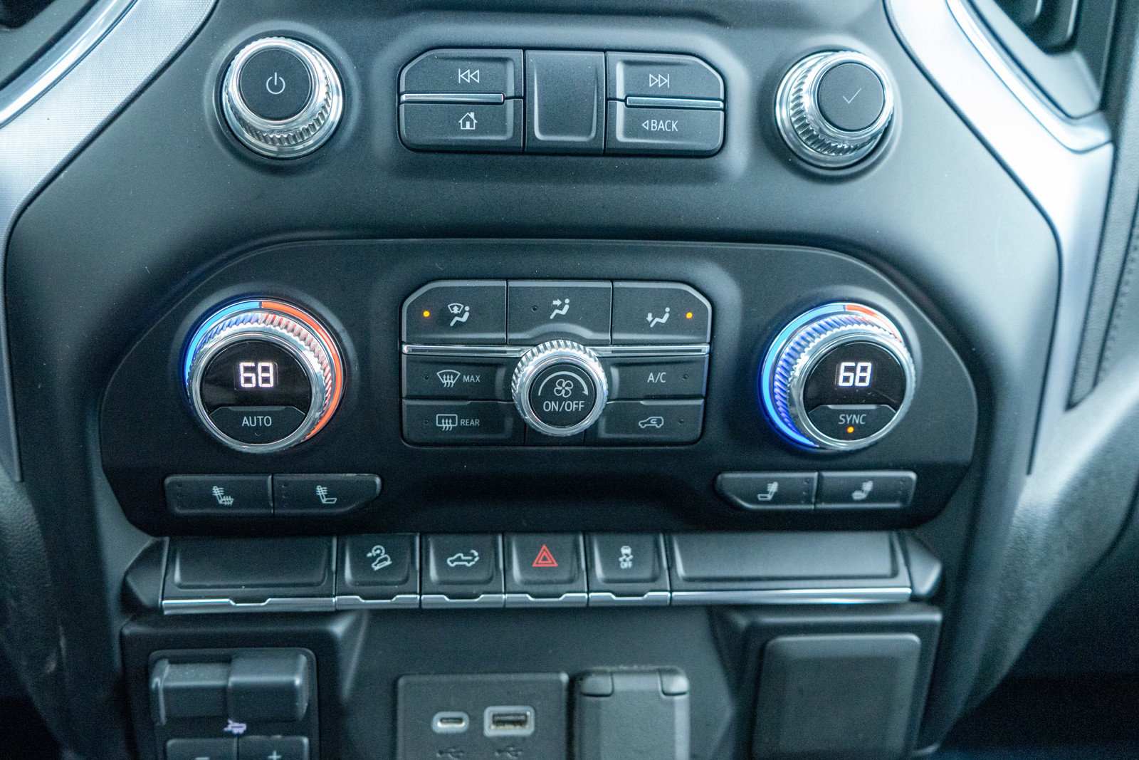 Used 2021 GMC Sierra 2500 SLE w/ SLE Value Package; image 19