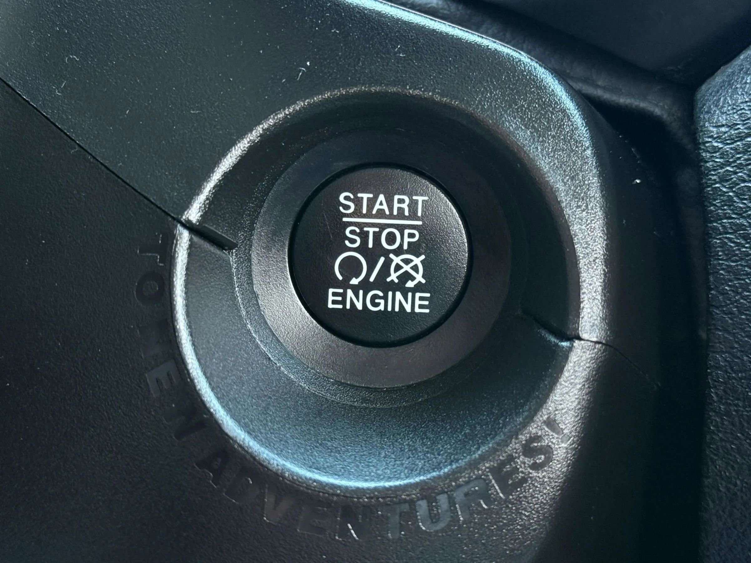 Used 2018 Jeep Renegade Latitude image 25