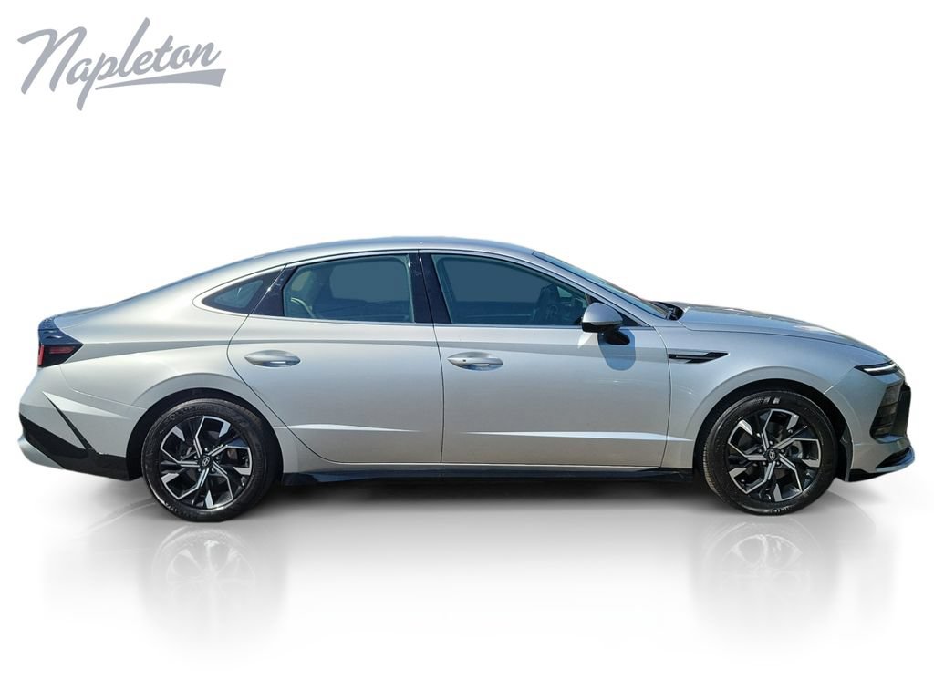 Used 2025 Hyundai Sonata SEL FWD image 7