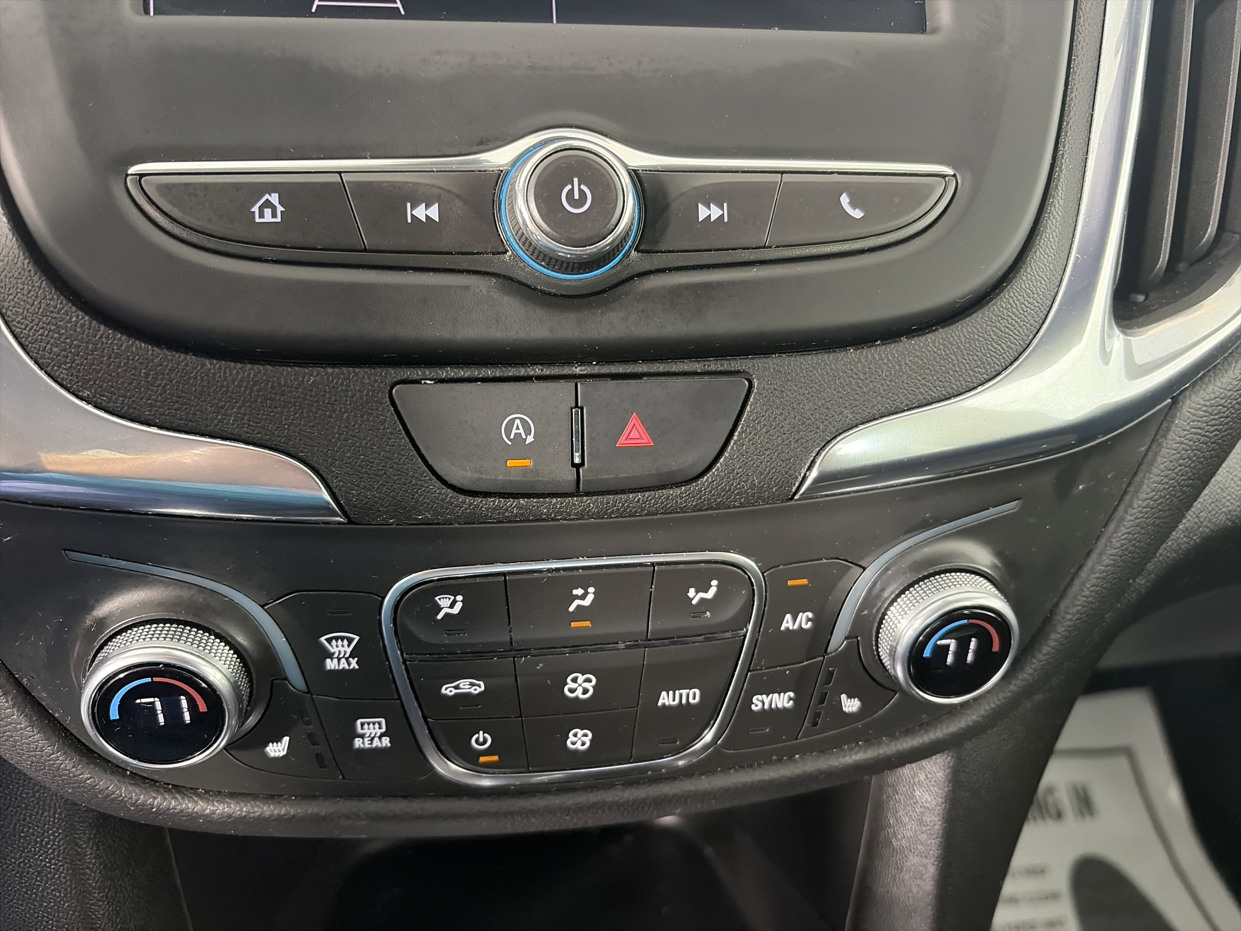 Used 2024 Chevrolet Equinox LT w/ LPO, Floor Liner Package image 22