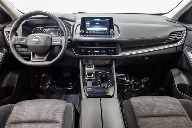 Used 2025 Nissan Rogue SV FWD image 26