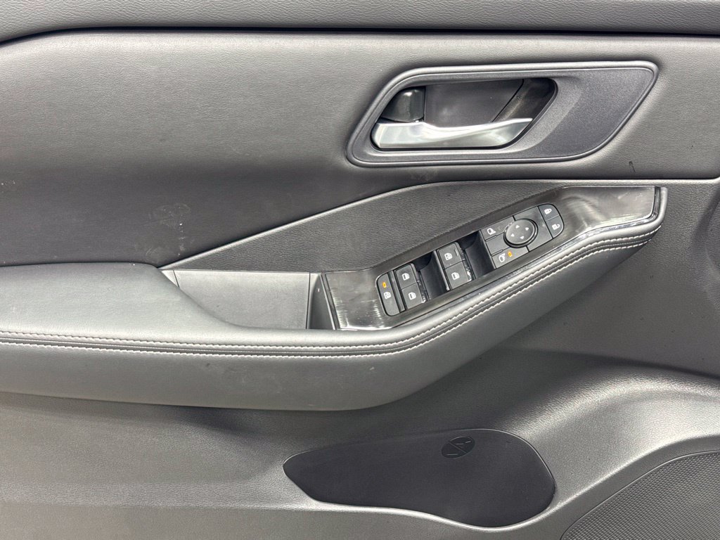 New 2026 Nissan Rogue SV AWD/4WD image 8