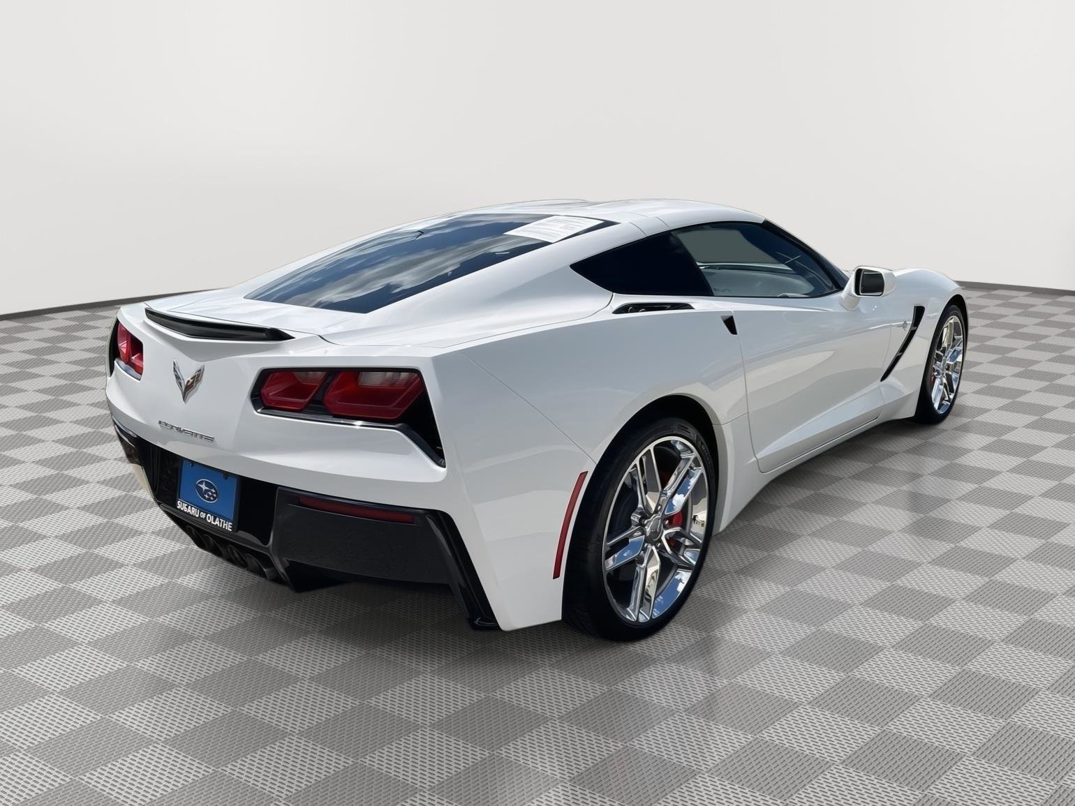 Used 2018 Chevrolet Corvette Stingray Coupe w/ Battery Protection Package RWD image 8