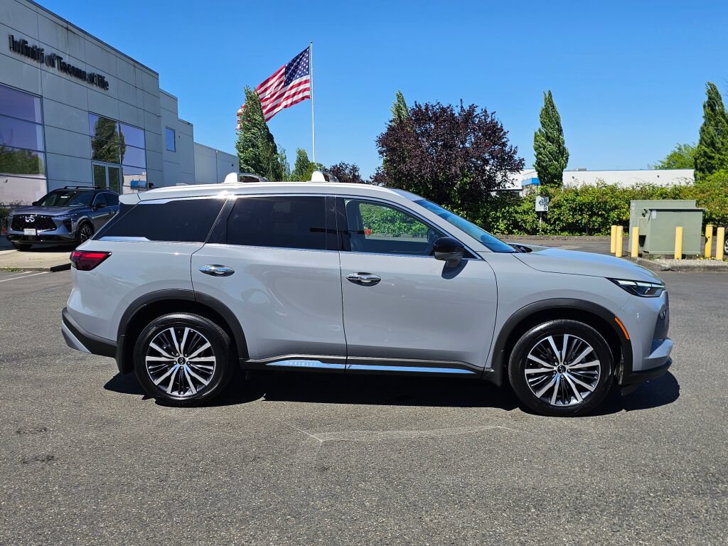 Used 2025 INFINITI QX60 Sensory AWD/4WD image 9