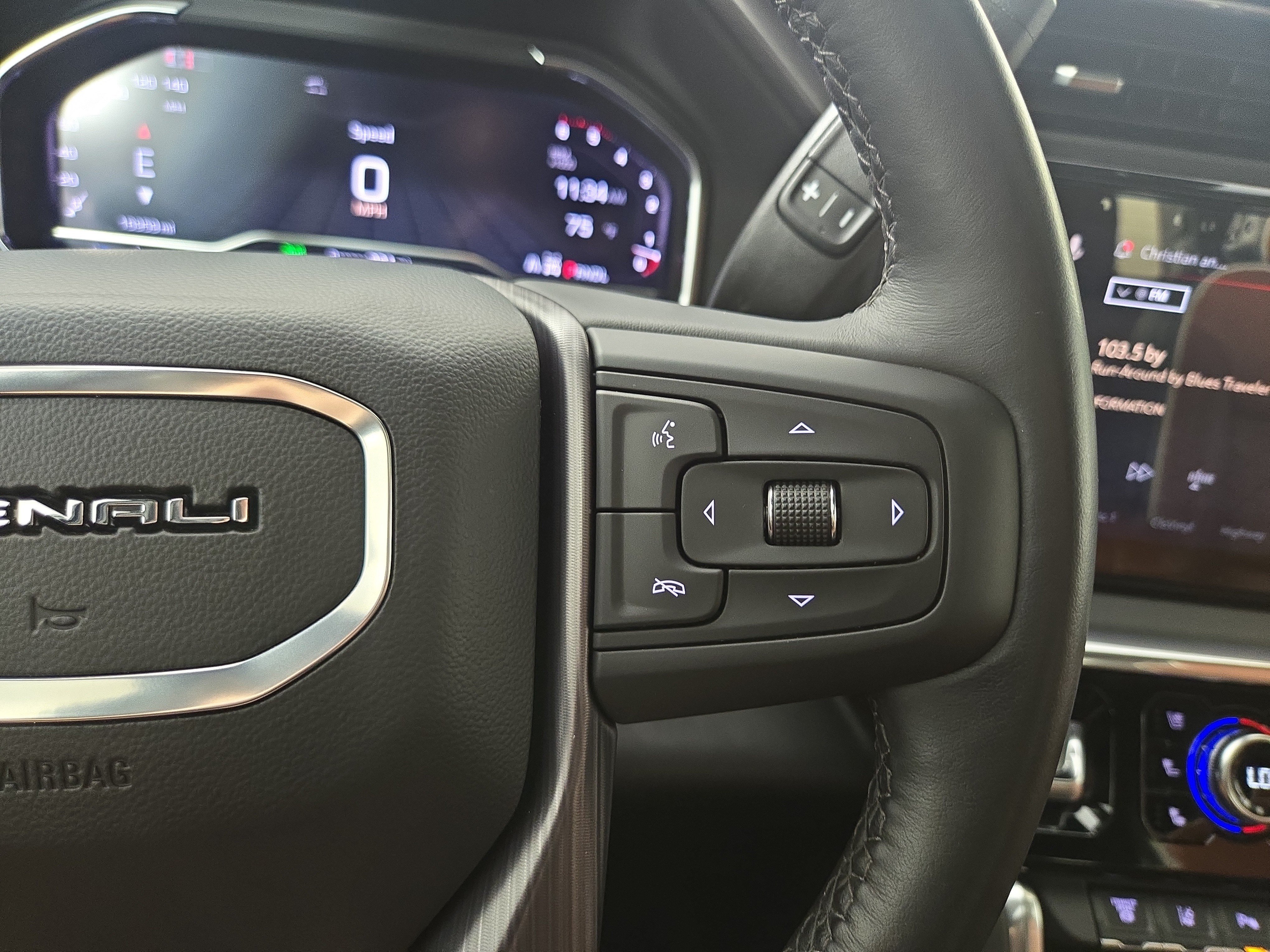 Used 2025 GMC Sierra 2500 Denali Ultimate w/ Max Trailering Package AWD/4WD image 17