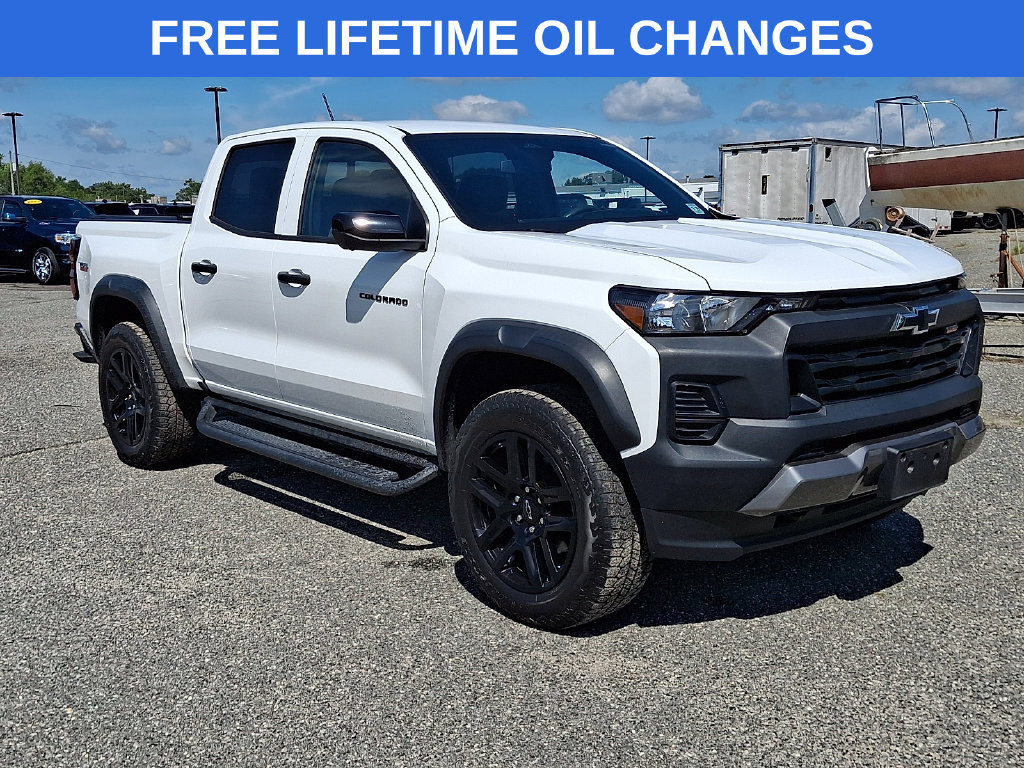 Used 2024 Chevrolet Colorado Trail Boss w/ Technology Package