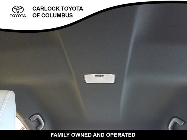 Used 2026 Toyota Camry SE w/ Convenience Package FWD image 14