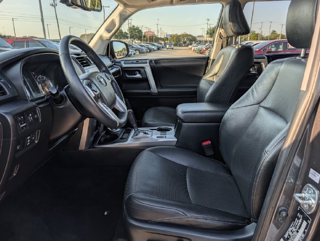 Used 2022 Toyota 4Runner Limited AWD/4WD image 27