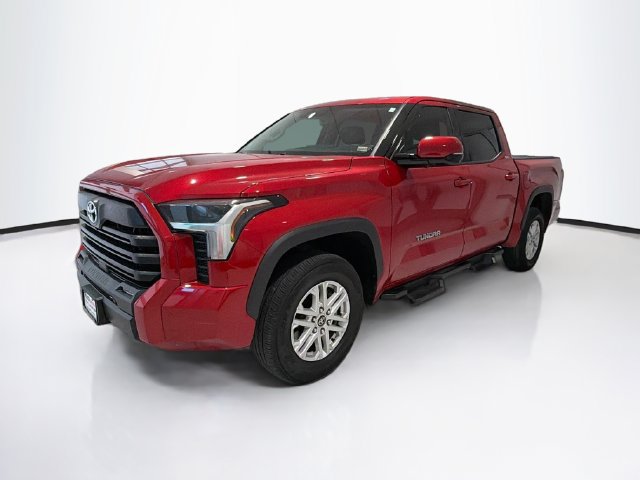 Used 2022 Toyota Tundra SR5 w/ Advanced Technology Package AWD/4WD image 3
