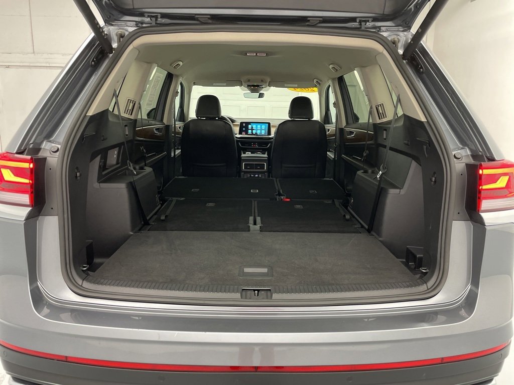 Used 2024 Volkswagen Atlas SE image 52