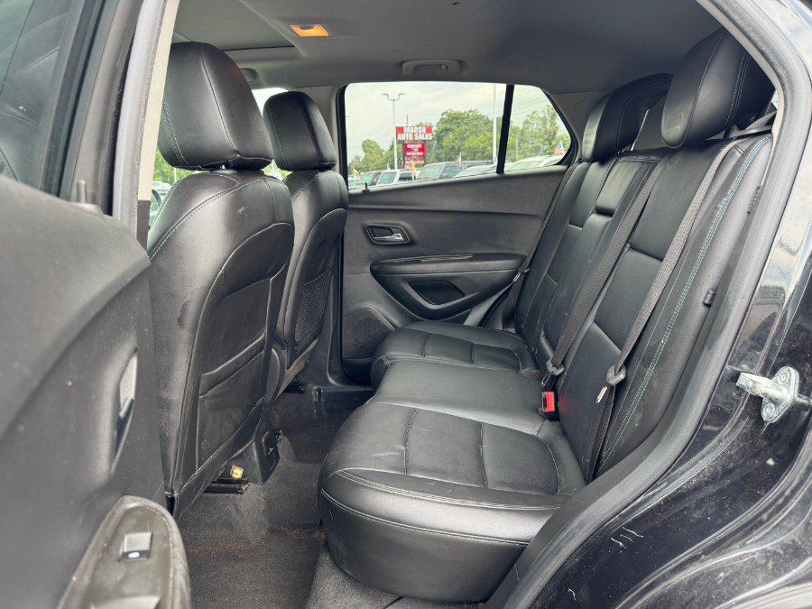 Used 2015 Chevrolet Trax LTZ w/ LPO, Cargo Package FWD image 16