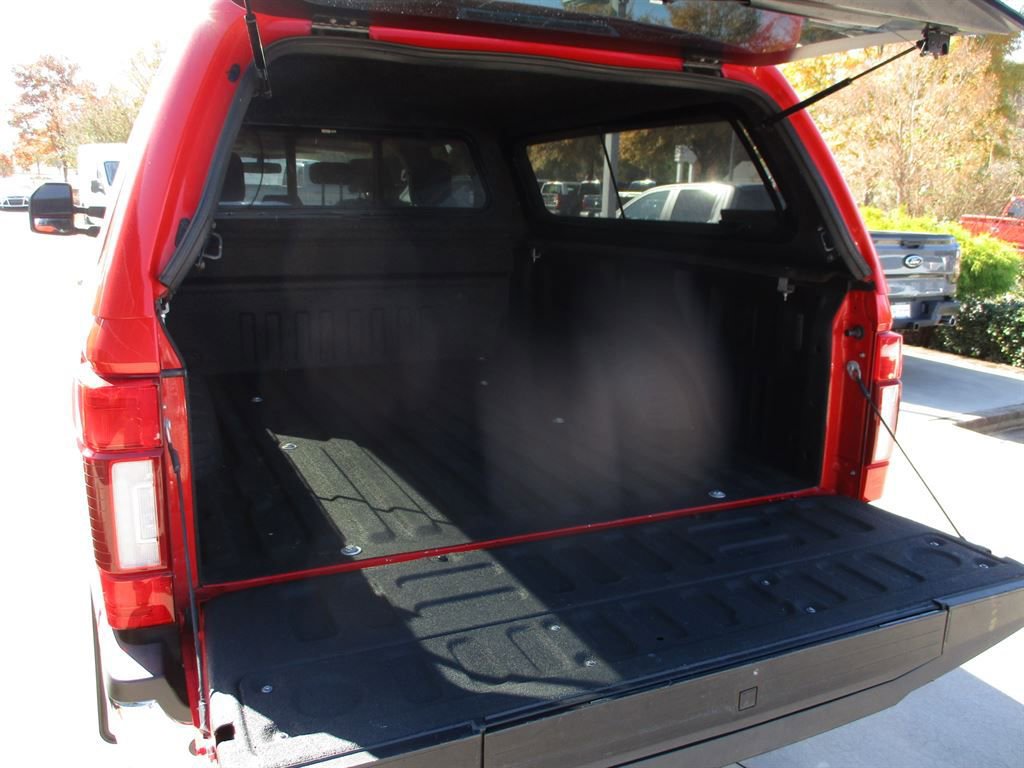 Used 2022 Ford F250 Lariat w/ Lariat Ultimate Package image 4