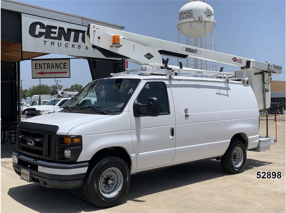 Used 2014 Ford E-350 and Econoline 350 Super Duty RWD image 3