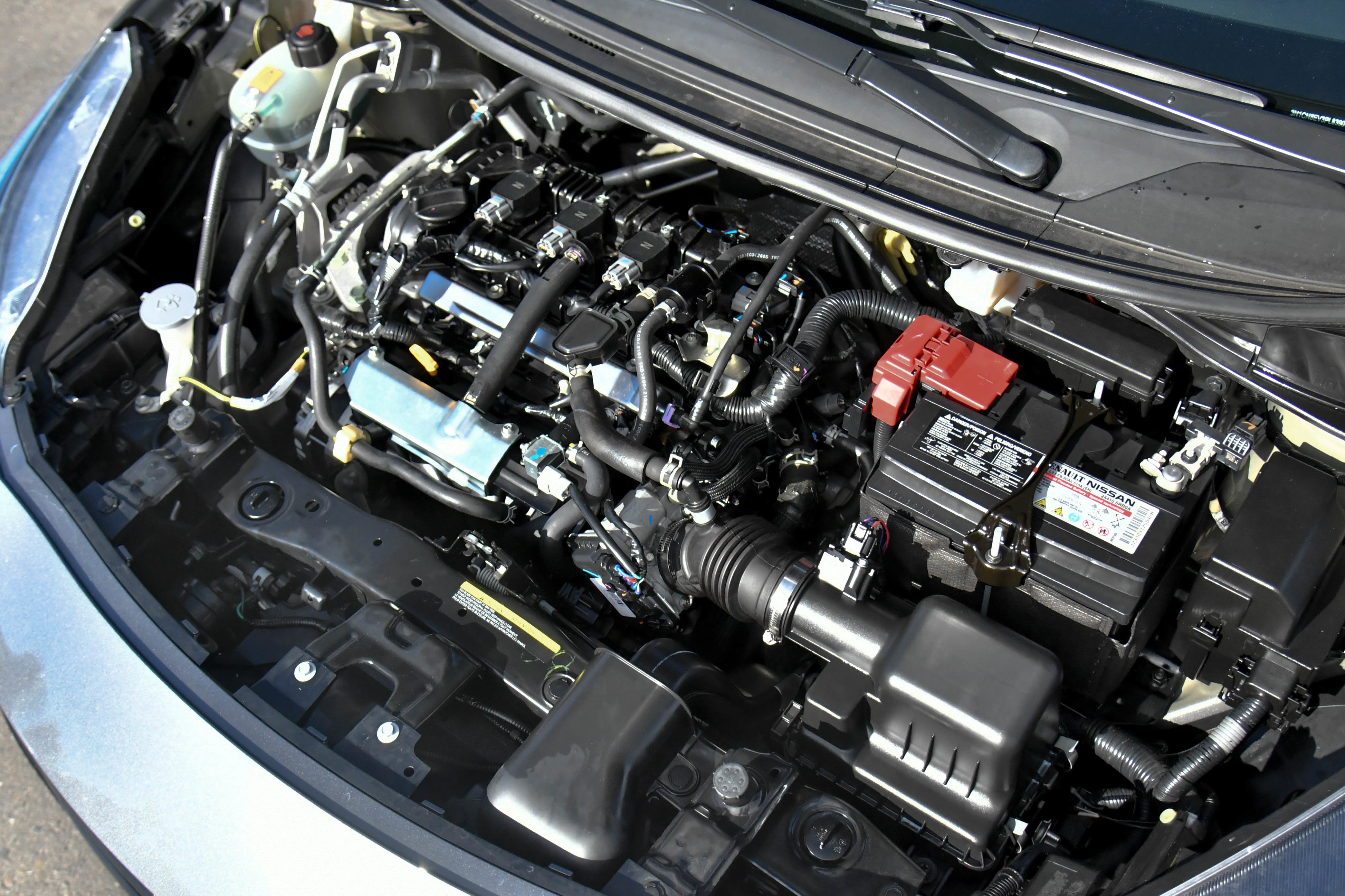 Used 2023 Nissan Versa SV FWD image 41