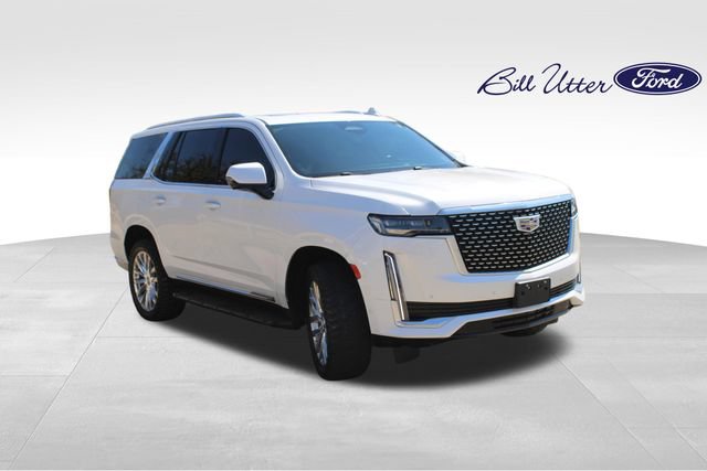 Used 2021 Cadillac Escalade Premium Luxury w/ LPO, Illumination Package RWD image 3