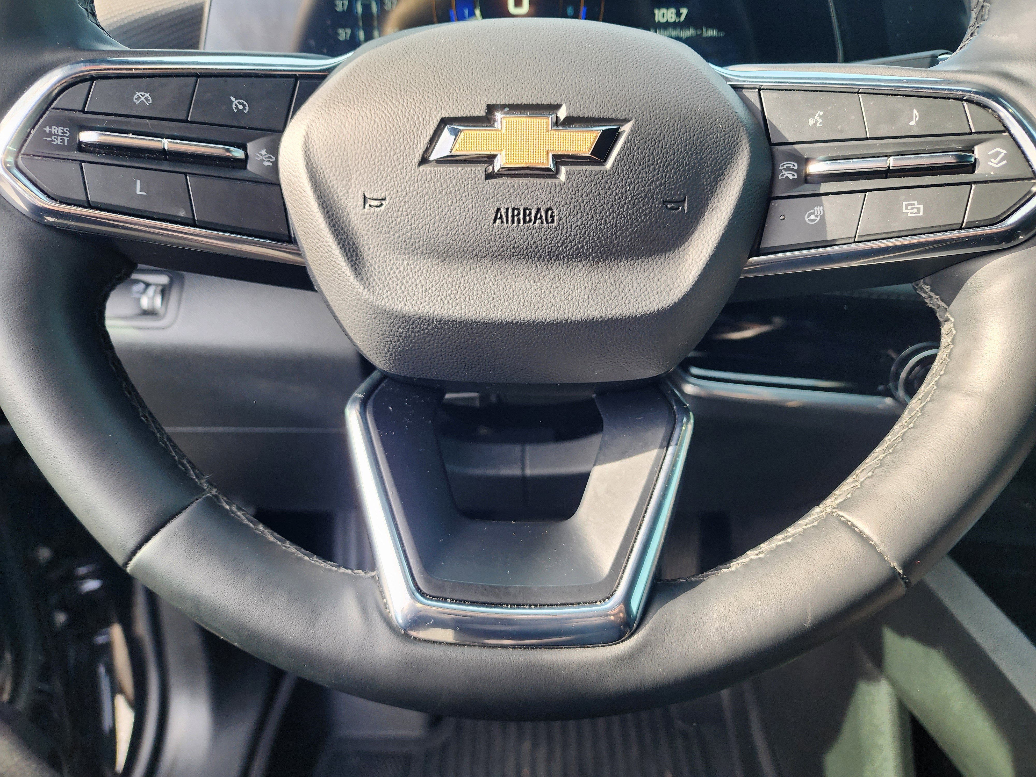 Used 2025 Chevrolet Equinox LT image 27