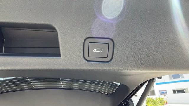 New 2026 Chevrolet Traverse LT w/ LPO, Floor Liner Package FWD image 29