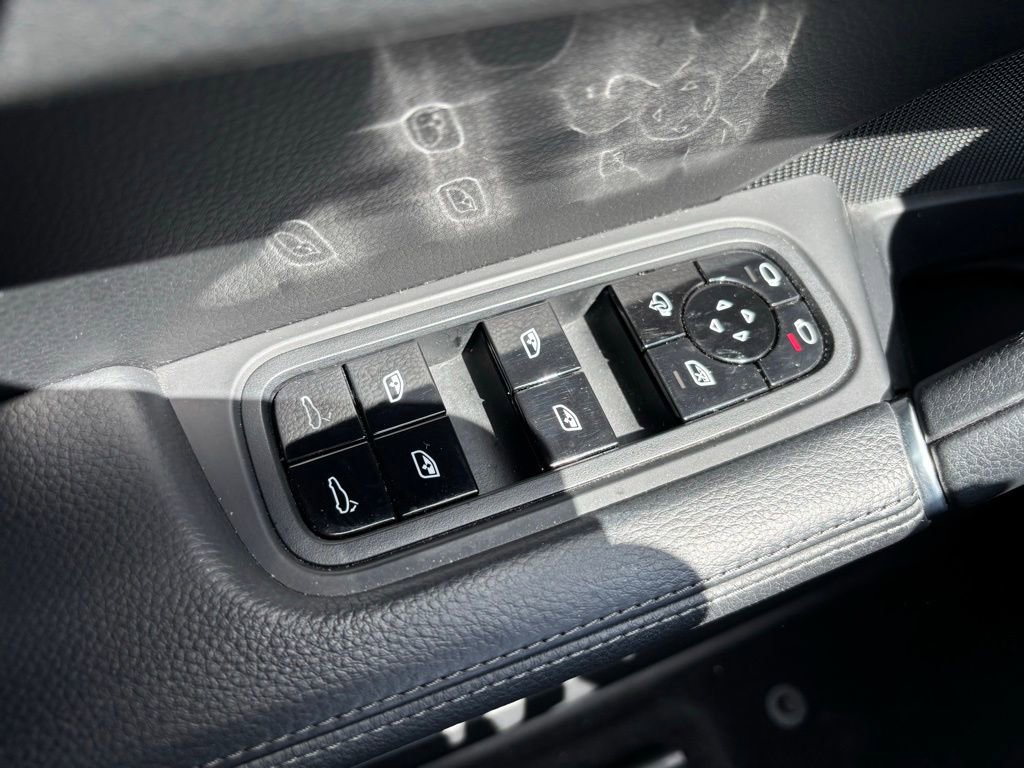 Certified 2021 Porsche Cayenne AWD/4WD image 33