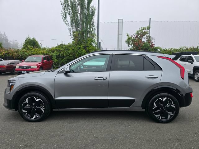 Certified 2024 Kia Niro Wind w/ Wind Preserve Package FWD image 2