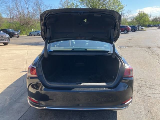 Used 2021 Lexus ES 300h w/ Premium Package image 36