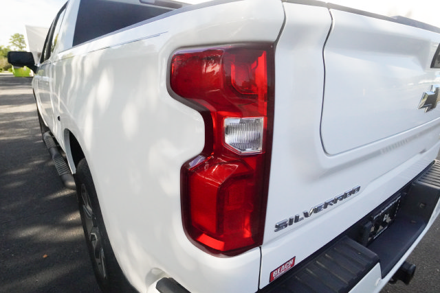 Used 2022 Chevrolet Silverado 1500 RST AWD/4WD image 38