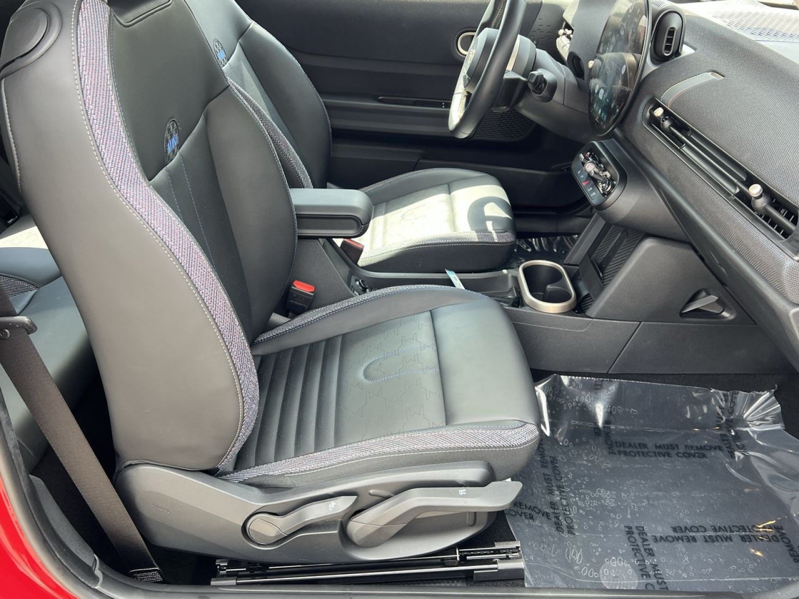 Used 2025 MINI Cooper S FWD image 34