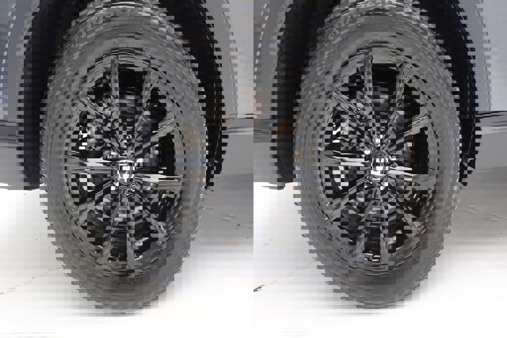 Used 2025 Honda CR-V Sport image 9