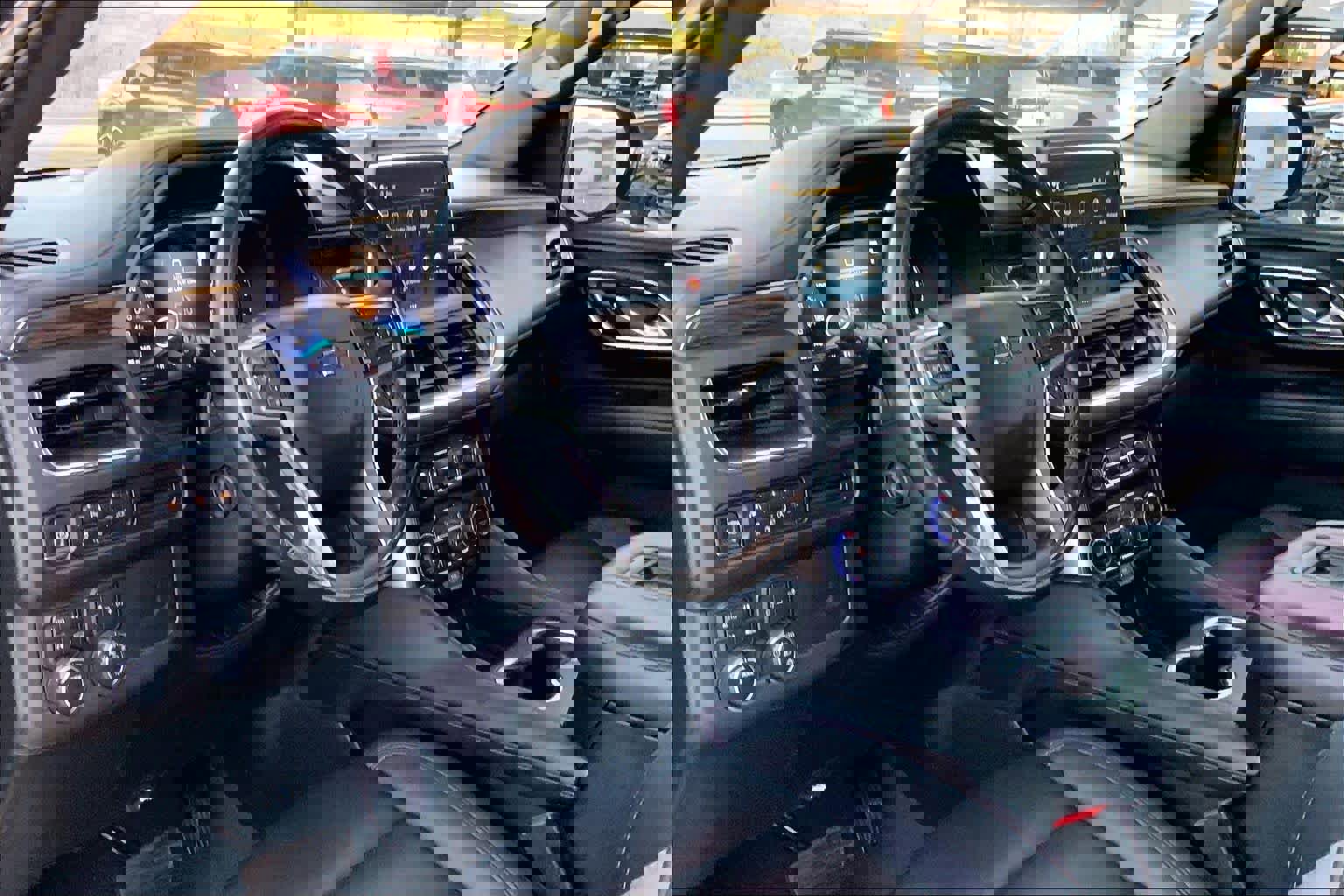 Certified 2022 Chevrolet Tahoe LT w/ Luxury Package image 15