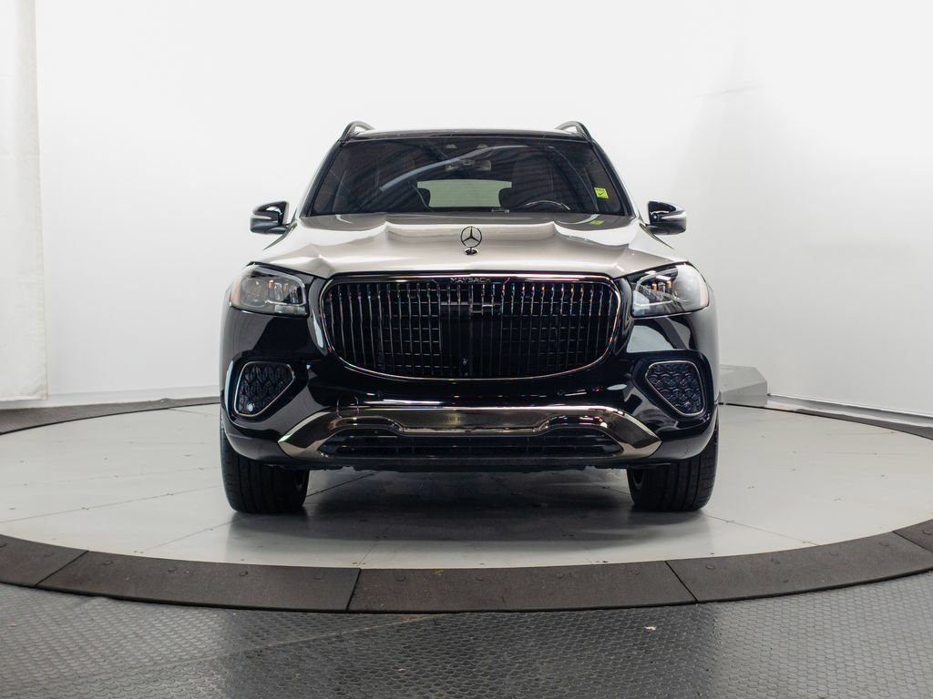 Used 2025 Mercedes-Benz Maybach GLS 600 4MATIC image 2