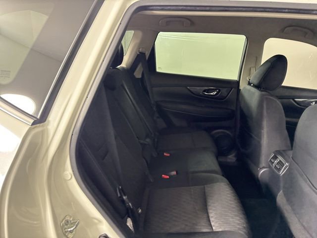 Used 2019 Nissan Rogue SV image 21