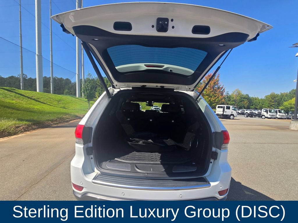 Used 2018 Jeep Grand Cherokee Limited AWD/4WD image 4