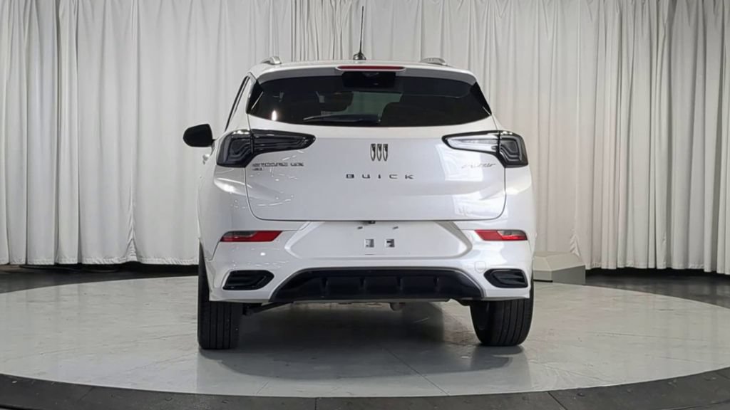 Used 2024 Buick Encore GX Avenir w/ Avenir Technology Package AWD/4WD image 9