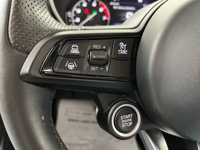 Used 2022 Alfa Romeo Giulia Ti w/ Active Assist Plus Package AWD/4WD image 17