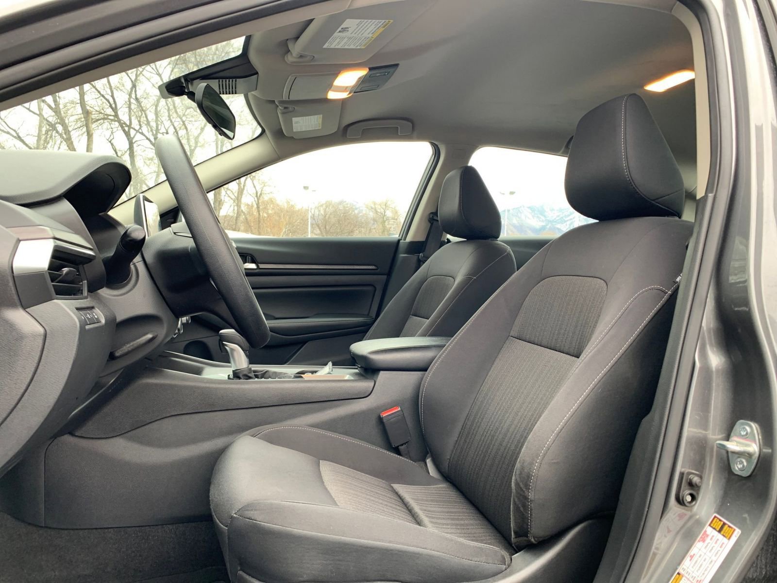 Used 2025 Nissan Altima 2.5 SV image 28